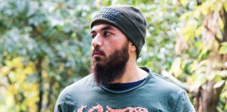 Personalized-&-Quick-Tips-to-Grow-Your-Beard-Nicely-on-lightroom